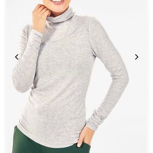 NEW Fabletics long sleeve turtleneck, Size Small